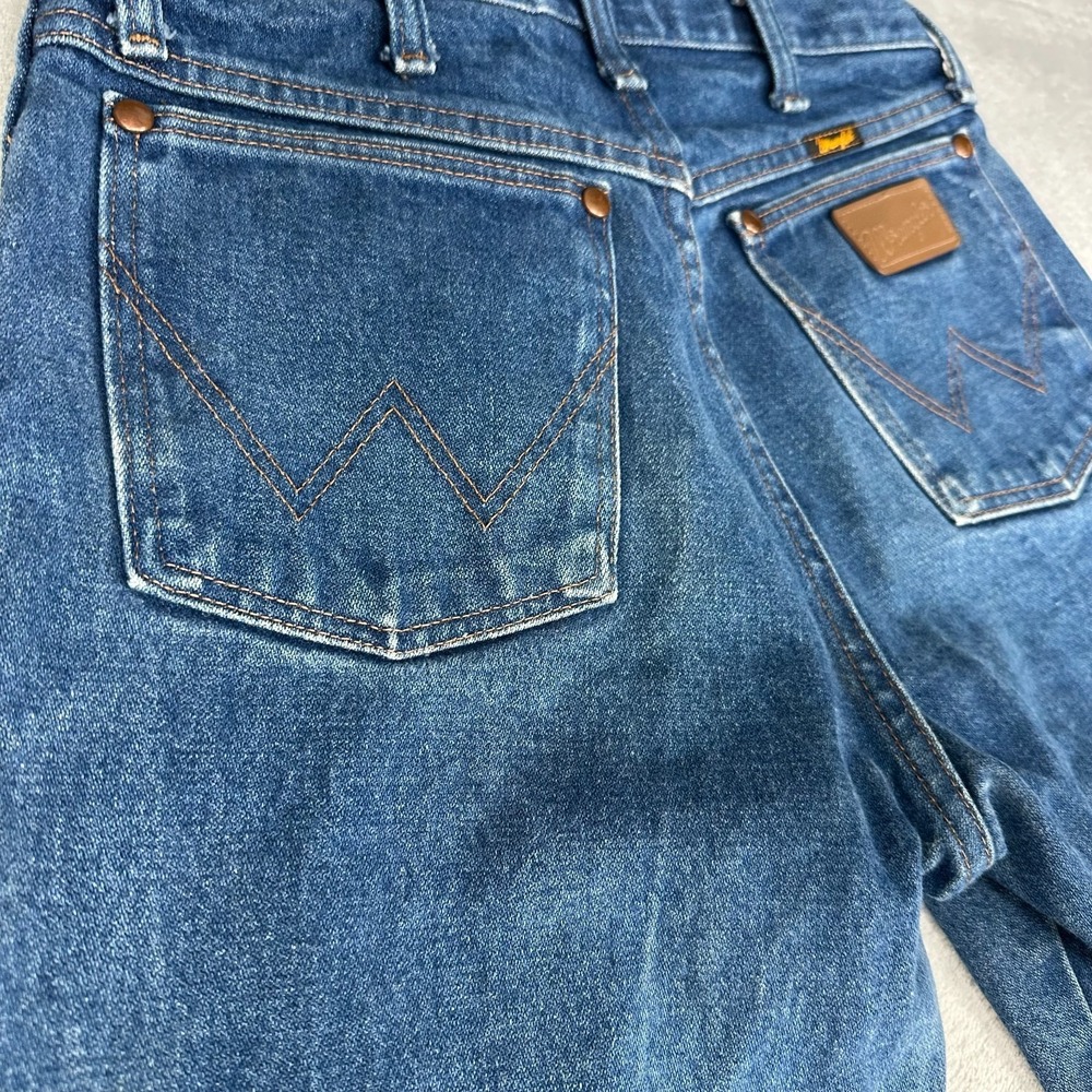 Wrangler Jeans Mens 30x34 Blue Denim 13MWZ Cowboy Western Rodeo Casual - Picture 10 of 16
